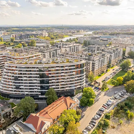 Air Con 10th Floor Balcony Appartement