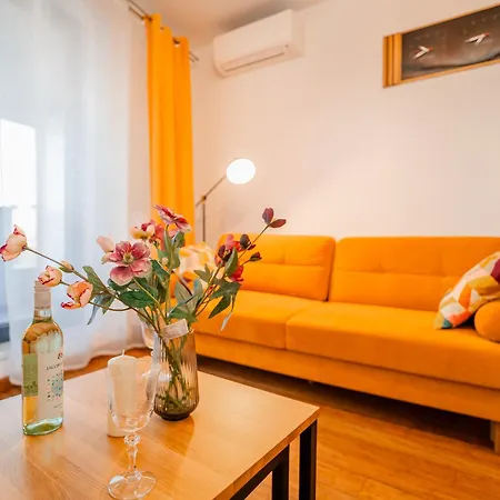 Air Con 10th Floor Balcony