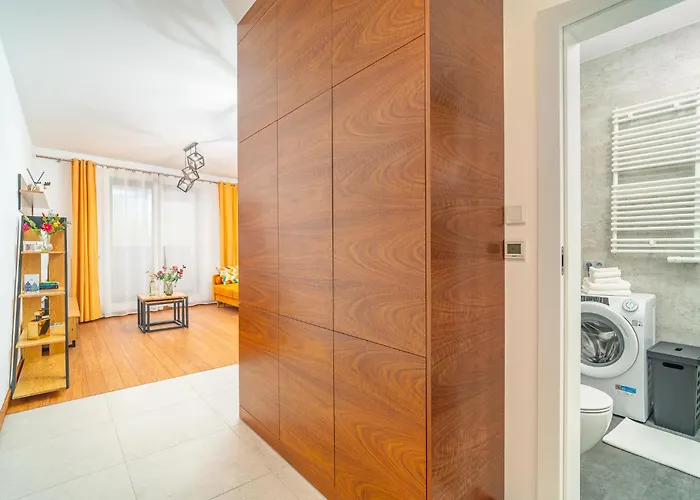 Appartement Air Con 10th Floor Balcony *