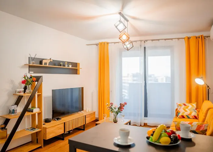 Air Con 10th Floor Balcony Apartment