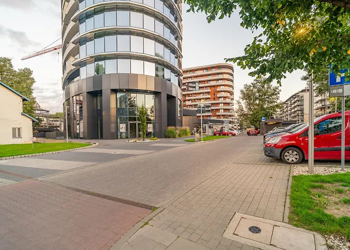 Air Con 10th Floor Balcony Appartement