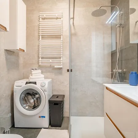 Air Con 10th Floor Balcony Apartmán